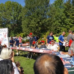 Tualatin Crawfish Festival - Crawfish eating contest.