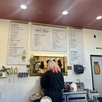 Savvvys - Internet Cafes Near Me - Pasadena, California