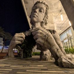 Thrive Sculpture
