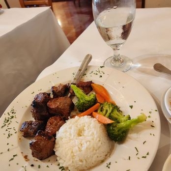 Cafe Istanbul - Turkish Near Me - Columbus, Ohio