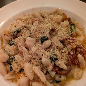 White Dog Cafe - University City - Bars Near Me - Philadelphia, Pennsylvania