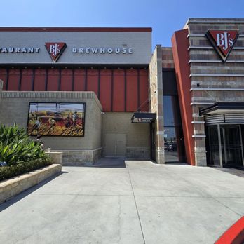 BJ's Restaurant & Brewhouse - New American Near Me - Montebello, California