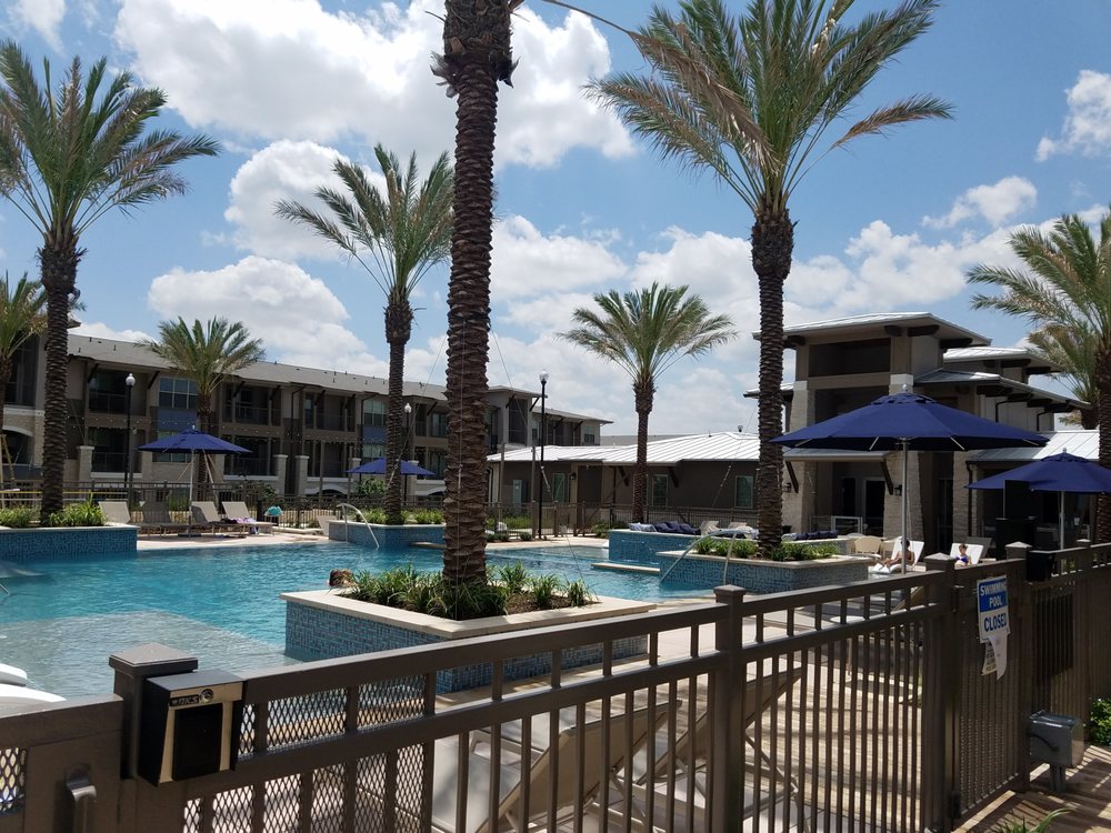 DALIAN 151 APARTMENTS Updated June 2024 24 Photos & 23 Reviews