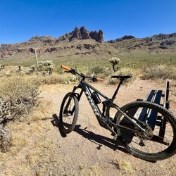 Global Bikes - On the Coyote trail in Gold Canyon.