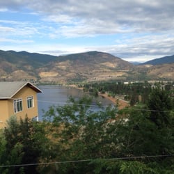 Above the Beach Bed & Breakfast - Great views all around