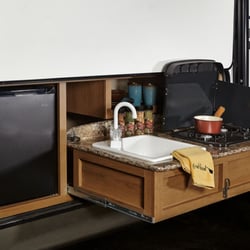 Happy Camper Rentals - Outside Kitchen