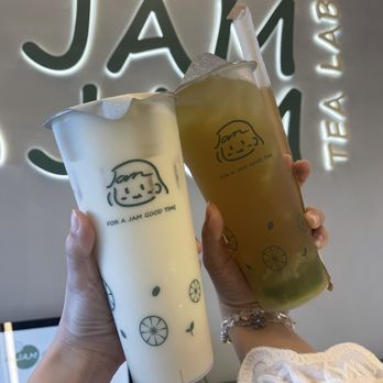 Jam Jam Tea Lab - Green Grape Smash and Osmanthus Milk Tea - Bubble Tea Near Me - Irvine, California