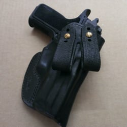 Kramer Handgun Leather