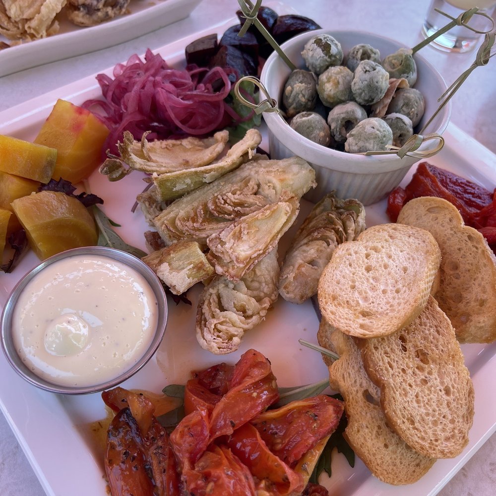 Garre Winery - Vegetarian charcuterie board - Wineries Near Me - Livermore, California Garre Winery - Vegetarian charcuterie board - Wineries Near Me - Livermore, California