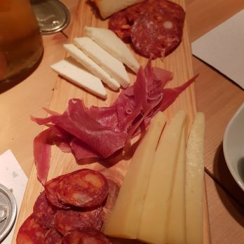 Restaurante Leziria Casa de petiscos - Portuguese Near Me - Lisbon, 11 Restaurante Leziria Casa de petiscos - Portuguese Near Me - Lisbon, 11