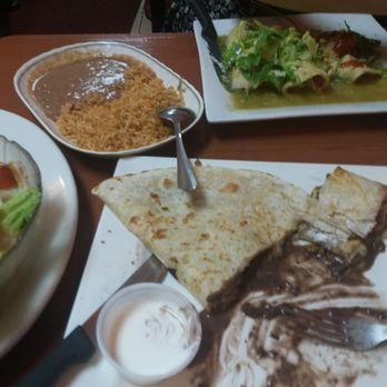 Los Portales - Quesadila, enchilada with green sauce, Tuscan salad - Mexican Near Me - Astoria, New York