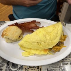 Cafe On Trade - Meat & Cheese Omelet