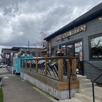 The Lot - The beer provider and interior area, Benbear's Beers! - Food Trucks Near Me - Portland, Oregon The Lot - The beer provider and interior area, Benbear's Beers! - Food Trucks Near Me - Portland, Oregon