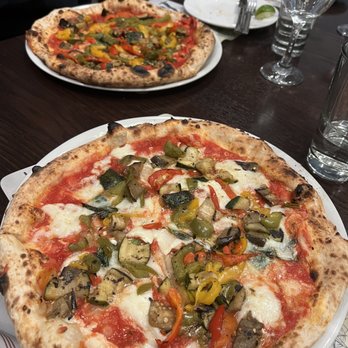 il Canale - Veggie Pizza - Italian Near Me - Washington, DC, District of Columbia