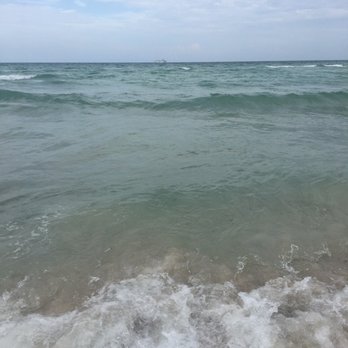 Miami Beach - Very tempting to submerged into the clear waters! - Beaches Near Me - Miami Beach, Florida