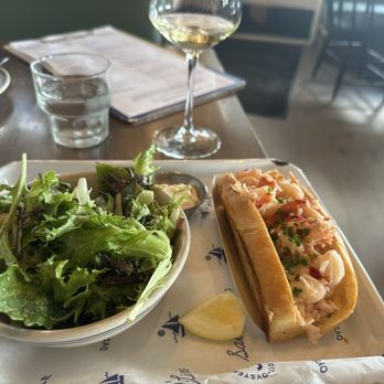 The Salt Line - Buttered lobster roll with a side of green and lobster dressing (which was really good) - Seafood Near Me - Washington, DC, District of Columbia