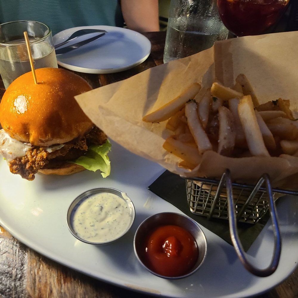 Le Chick - Fried chicken sandwich and fries - Cocktail Bars Near Me - Miami, Florida Le Chick - Fried chicken sandwich and fries - Cocktail Bars Near Me - Miami, Florida