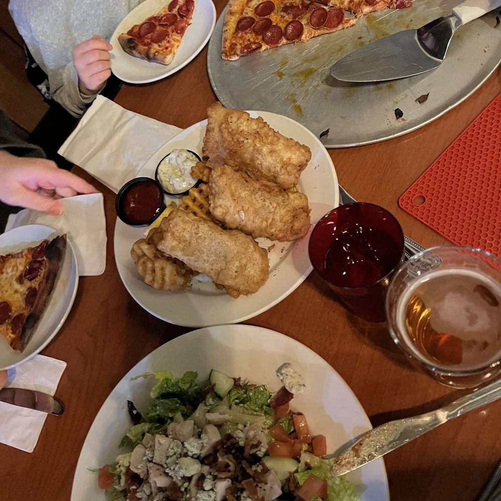 Cooper Mountain Ale Works - Chopped Salad, Fish and Chips, Pepperoni Pizza - Brewpubs Near Me - Tigard, Oregon Cooper Mountain Ale Works - Chopped Salad, Fish and Chips, Pepperoni Pizza - Brewpubs Near Me - Tigard, Oregon