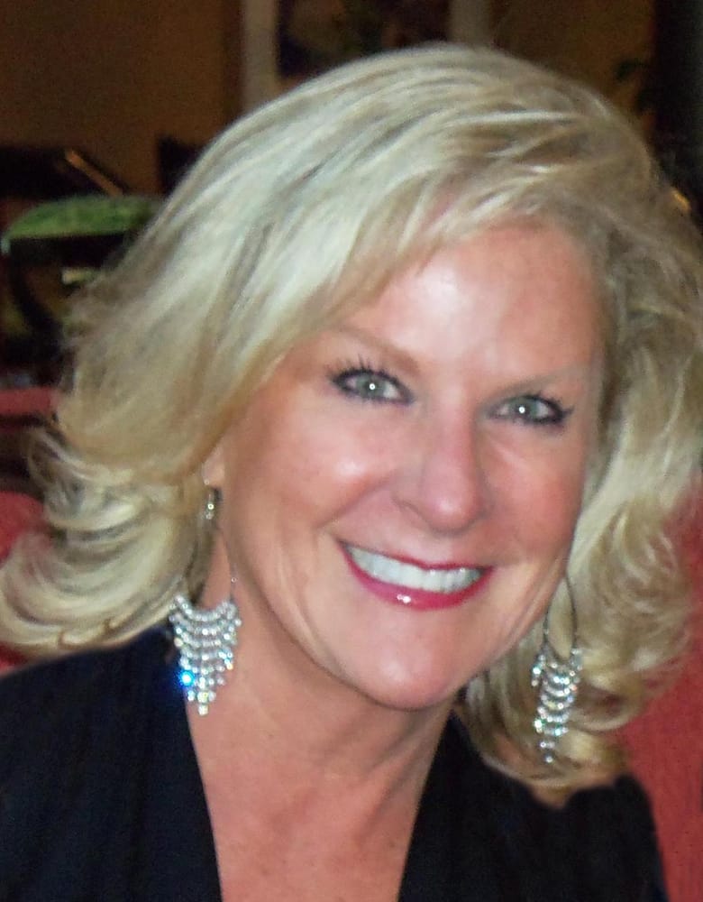 JULIE FOX COLDWELL BANKER SCHMIDT REALTORS 2168 Wealthy St SE, East