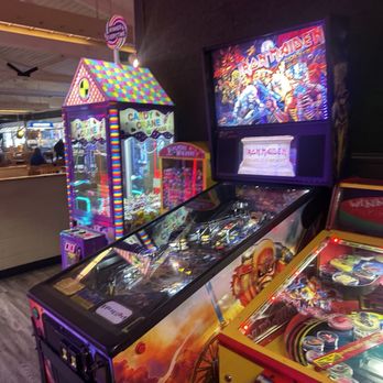 Shakers Pizza - pinball! - Pizza Near Me - Fremont, California Shakers Pizza - pinball! - Pizza Near Me - Fremont, California