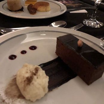 Tango Porteño-Cena Show - Rice pudding y chocolate cake - Performing Arts Near Me - Buenos Aires, C