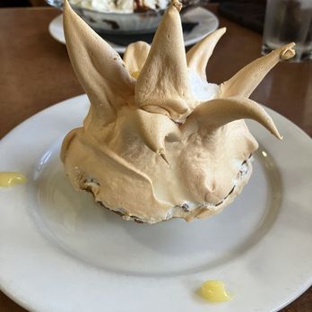 Linn's Restaurant - Lemon Meringue Pie - American Near Me - Cambria, California Linn's Restaurant - Lemon Meringue Pie - American Near Me - Cambria, California