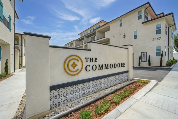 The Commodore by null