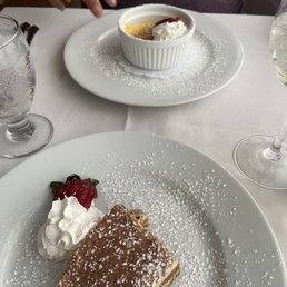 Crème brûlée, tiramisu Crème brûlée, tiramisu