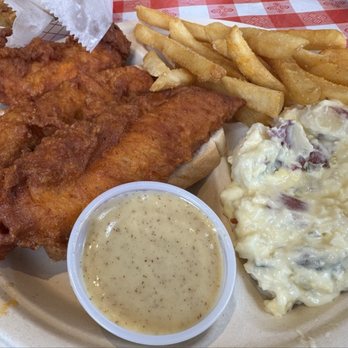 Gus's World Famous Fried Chicken - Austin - 3 Piece Tender Plate - I'd skip this next time - Southern Near Me - Austin, Texas