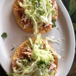 Chile Caliente - Chicken tostadas