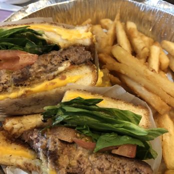 Shore Road Diner - New Ro burger - Cafes Near Me - New Rochelle, New York Shore Road Diner - New Ro burger - Cafes Near Me - New Rochelle, New York