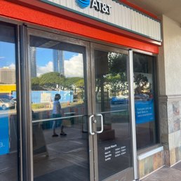 Exterior photo of AT&T Store - Honolulu, Hawaii Exterior photo of AT&T Store - Honolulu, Hawaii