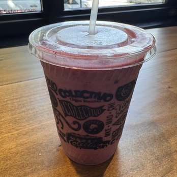 Colectivo Coffee - Berry Booster Smoothie - Bakeries Near Me - Chicago, Illinois