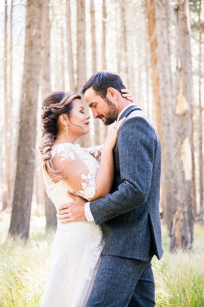 BLISSFUL BEAUTY SALON Groveland, California Makeup Artists Phone