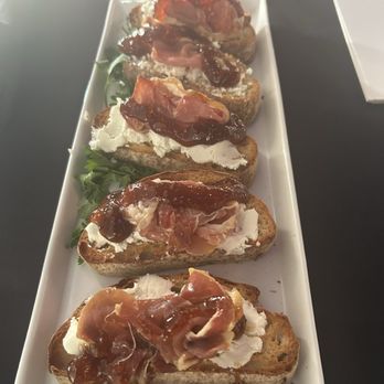 Stone Terrace Gastropub - Gastropubs Near Me - San Antonio, Texas Stone Terrace Gastropub - Gastropubs Near Me - San Antonio, Texas