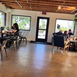 Sip Coffee & Beer - Entrance end of the building, weekday at 10am packed!