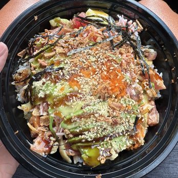 YUMI Sushi Tea & Sake - Sushi Bars Near Me - High Point, North Carolina