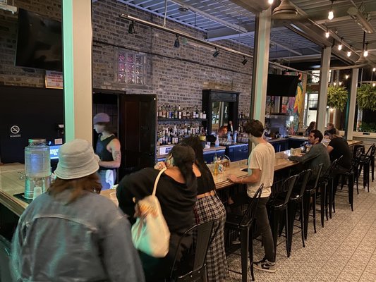 Central Park Bar by null