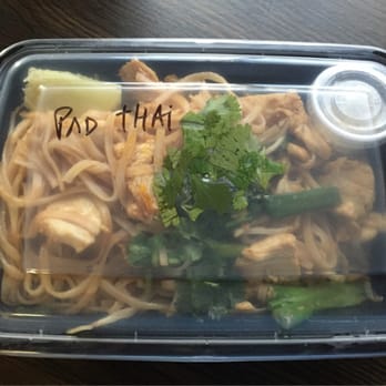 Bamboo Bistro - Chicken pad Thai delivered - Asian Fusion Near Me - Austin, Texas