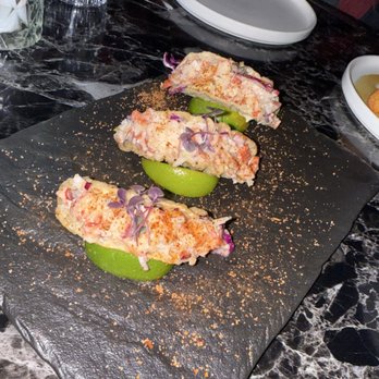 Wolf by Vanderpump at Caesars Republic Lake Tahoe - Lobster ceviche crisps - American Near Me - Stateline, Nevada
