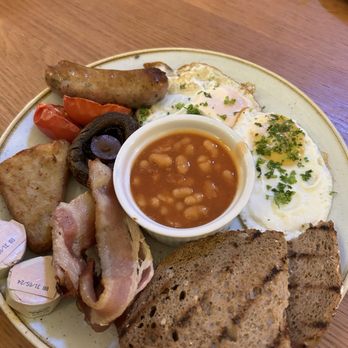 Cellarium - Full English - very filling - Cafes Near Me - London, XGL
