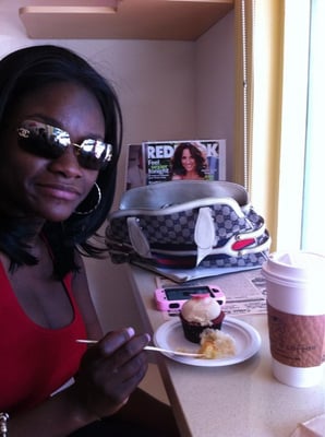 Buttercream Cupcakes & Coffee by null