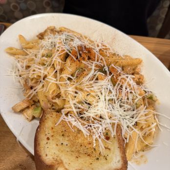 Presto Pasta - Cajun chicken penne - Italian Near Me - Camarillo, California