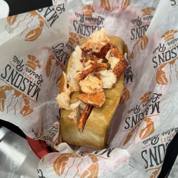 Masons famous Lobster Rolls - Seafood Near Me - Dallas, Texas