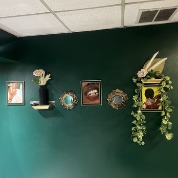 Vault 22 by Koko - It's so pretty in there!!! - Hair Stylists Near Me - Ontario, California
