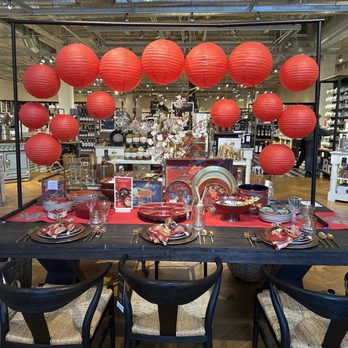 Williams-Sonoma - Kitchen & Bath Near Me - Seattle, Washington
