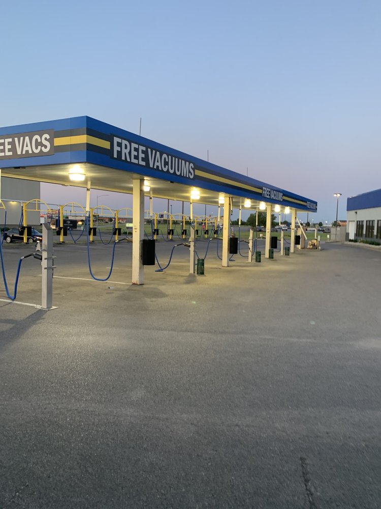 SHINE ON EXPRESS CAR WASH Updated August 2024 4600 University Dr