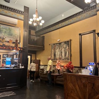 Balcony Bar & Restaurant - Inside of hotel lobby - American Near Me - Eureka Springs, Arkansas Balcony Bar & Restaurant - Inside of hotel lobby - American Near Me - Eureka Springs, Arkansas