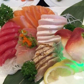 Sushi Pop - Daniel arranges the most beautiful platter of sashimi for us. Thank you! - Japanese Near Me - Fullerton, California