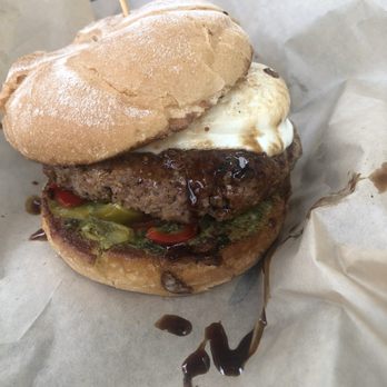 Cheffrey Eats - Caprese burger with beyond patty - Food Trucks Near Me - Boca Raton, Florida Cheffrey Eats - Caprese burger with beyond patty - Food Trucks Near Me - Boca Raton, Florida
